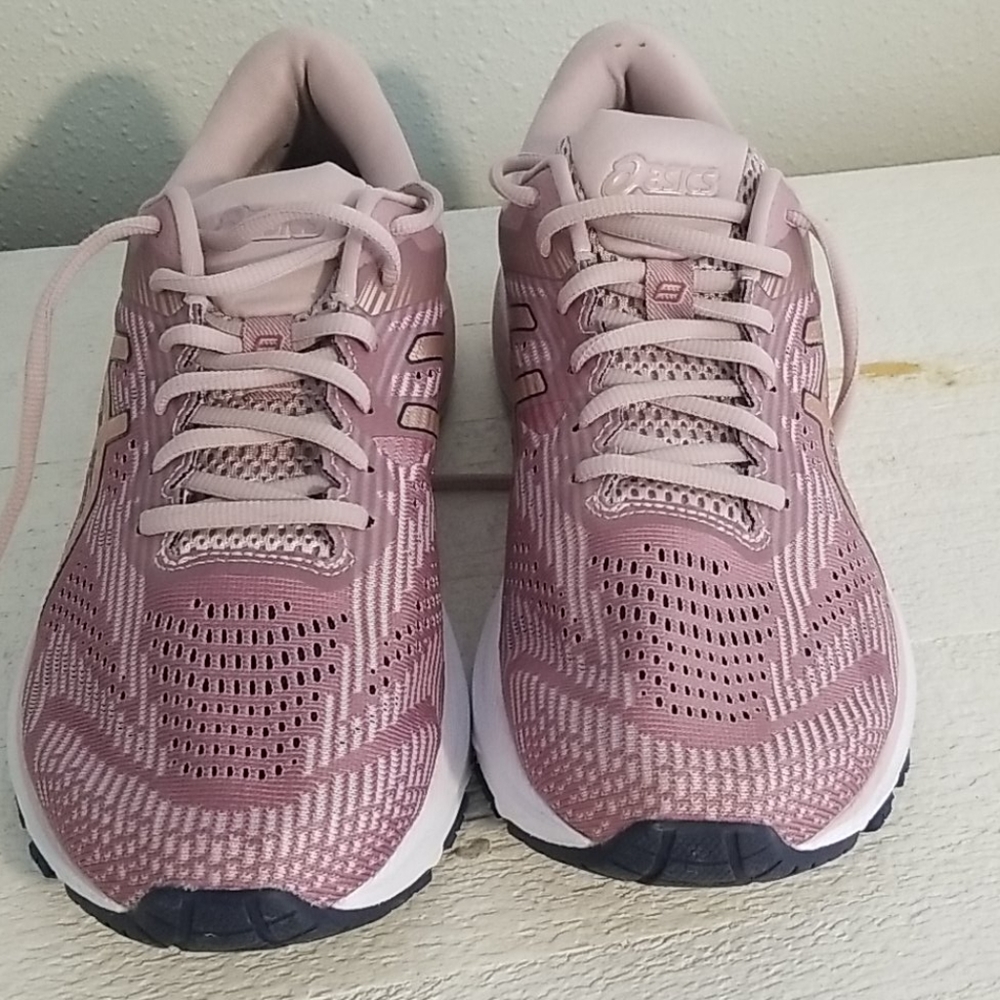 Womens Asics GT-2000 8